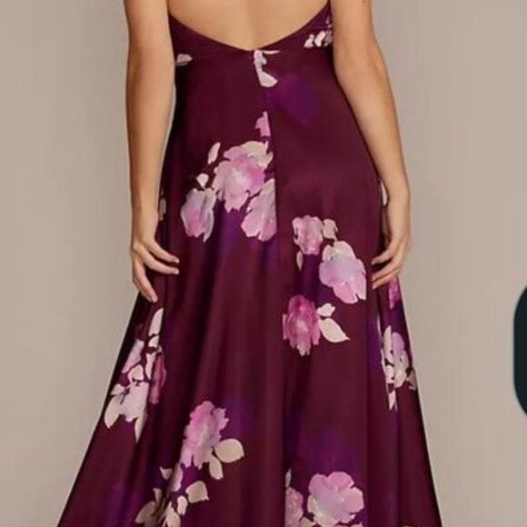 Satin dress - Picture 2 of 3